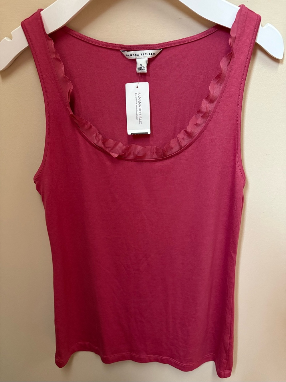 NWT Banana Republic Ruffle Neck Tank Top